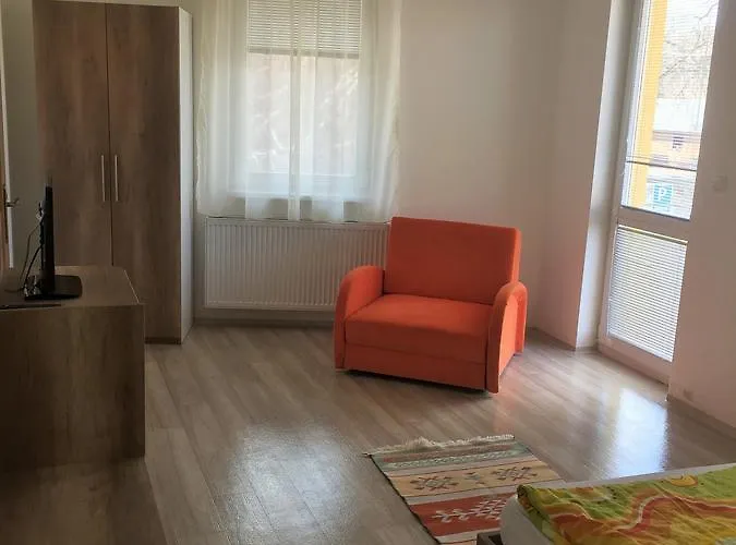 Promenád Apartmán *